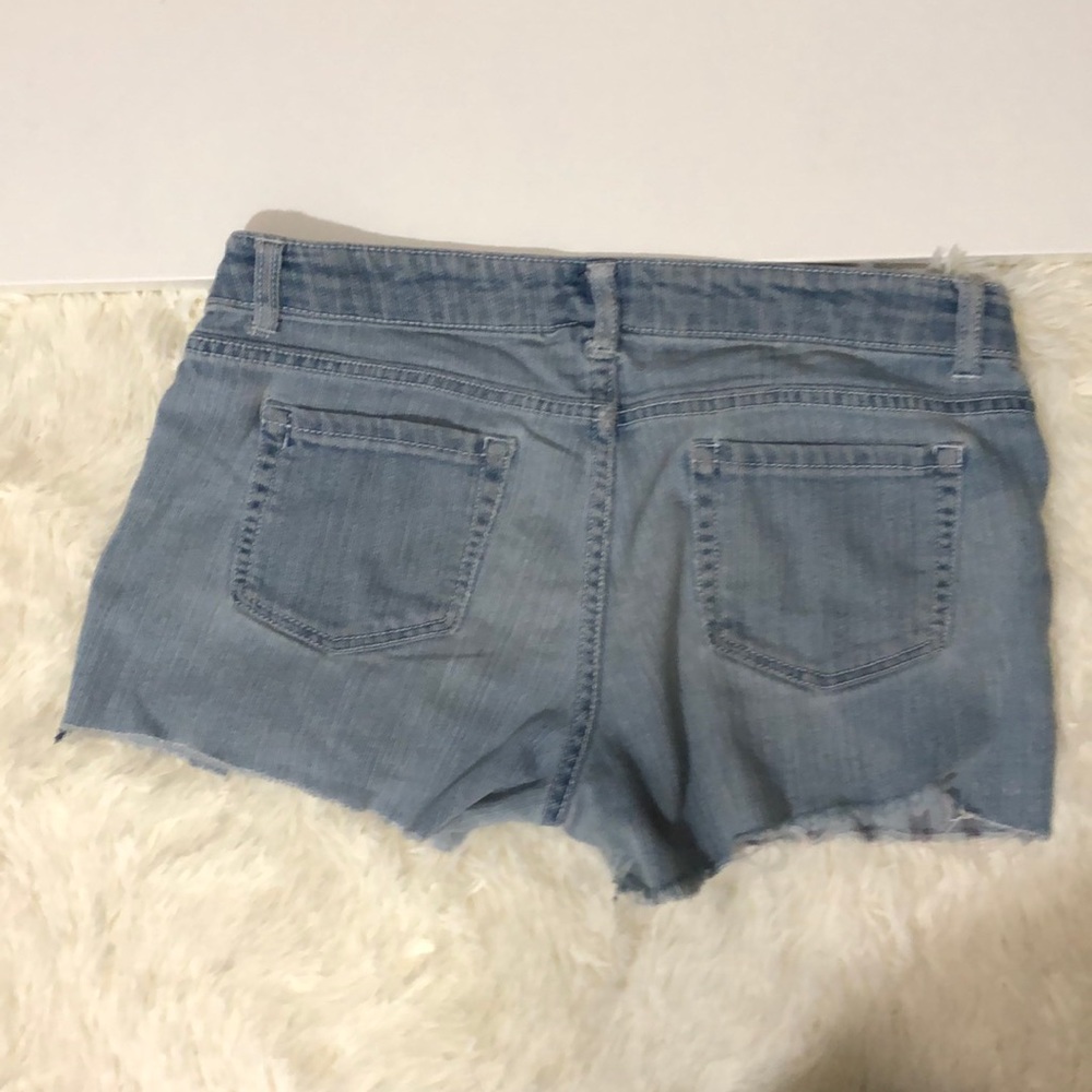 🌺 Stars and Stripes Jean Shorts - Picture 2 of 4